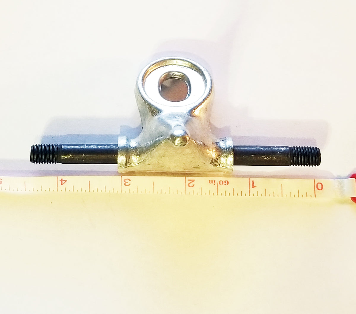 extended axle truck
